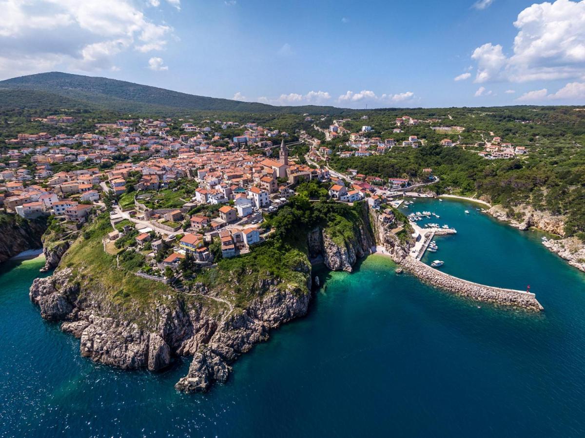 Apartment Arte Vrbnik Esterno foto