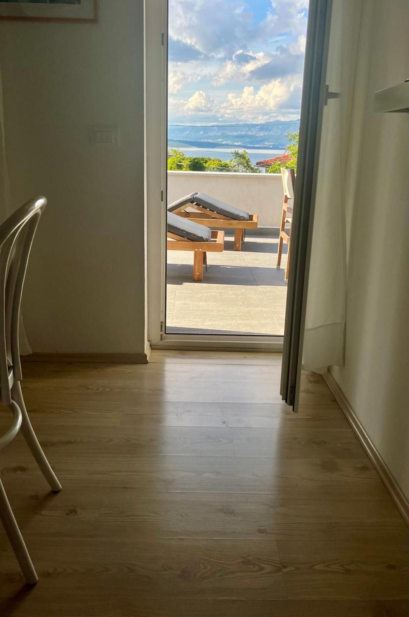 Apartment Arte Vrbnik Esterno foto